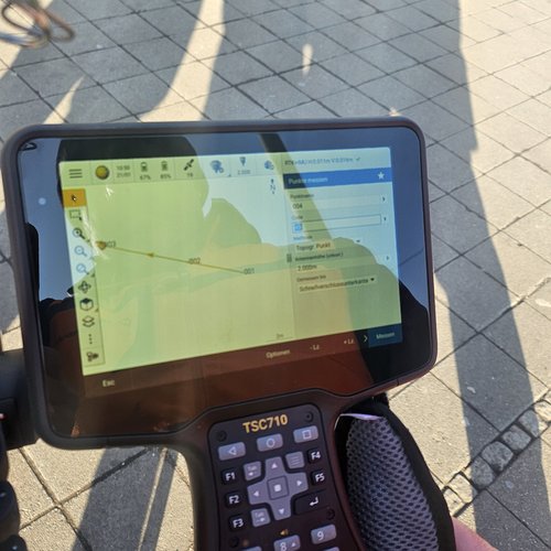 Vermessungsgerät Trimble03